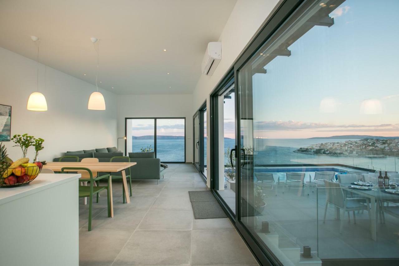 Holiday Home Olive Exclusive - 8 People, Heated Pool, Okrug Gornji, Sea View โตรกีร์ ภายนอก รูปภาพ