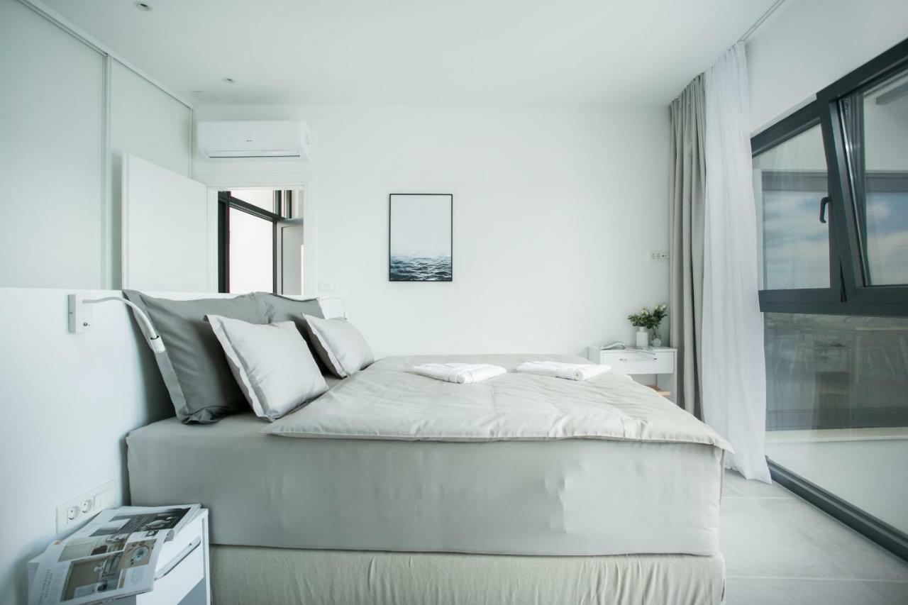 Holiday Home Olive Exclusive - 8 People, Heated Pool, Okrug Gornji, Sea View โตรกีร์ ภายนอก รูปภาพ